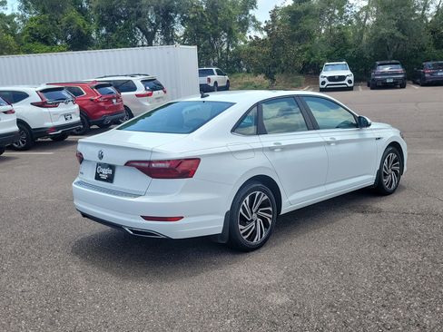 Used 2021 Volkswagen Jetta SEL Premium FWD image 5