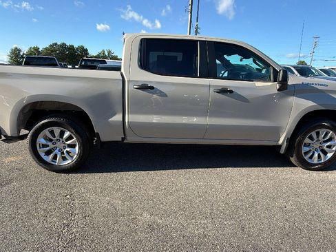 New 2026 Chevrolet Silverado 1500 Custom RWD image 6