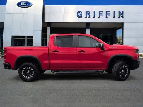 Used 2024 Chevrolet Silverado 1500 ZR2 w/ Technology Package AWD/4WD image 3