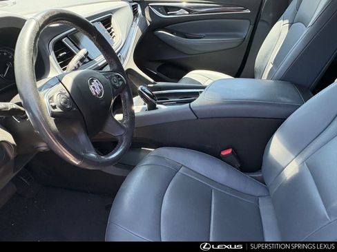 Used 2021 Buick Enclave Premium w/ Sun and Sites Package AWD/4WD image 8