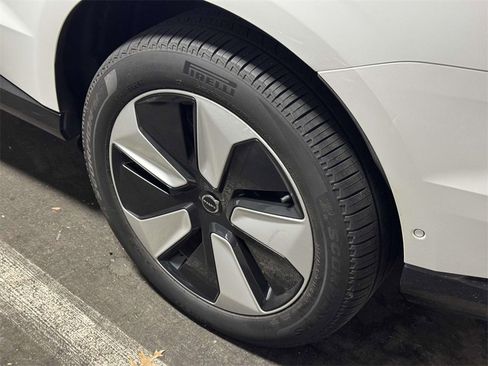 Used 2025 Volvo EX90 Plus image 6