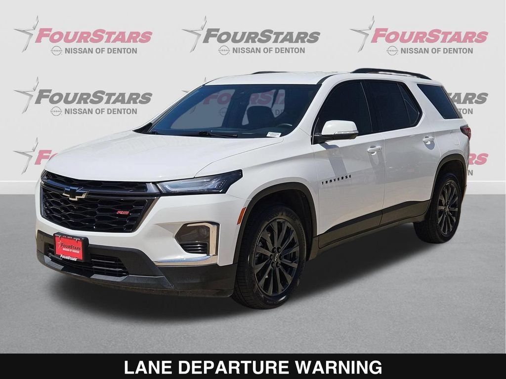 Used 2023 Chevrolet Traverse RS w/ LPO, Floor Liner Package FWD image 9
