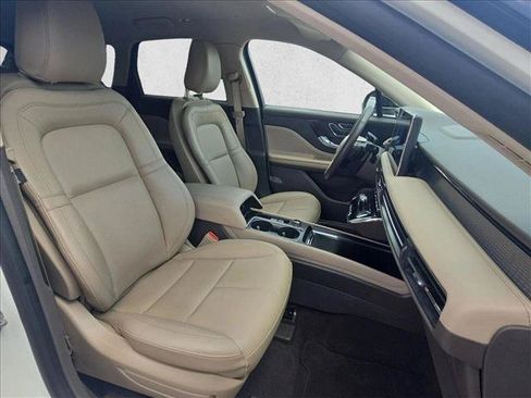 Used 2024 Lincoln Corsair FWD image 21