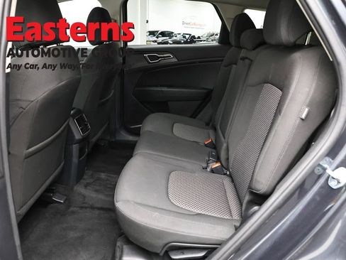 Used 2024 Kia Sportage LX FWD image 21