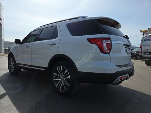 Used 2017 Ford Explorer Platinum AWD/4WD image 5