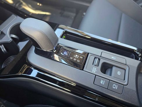 New 2026 Toyota Prius Limited image 32