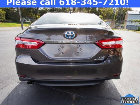 Used 2020 Toyota Camry XLE image 4