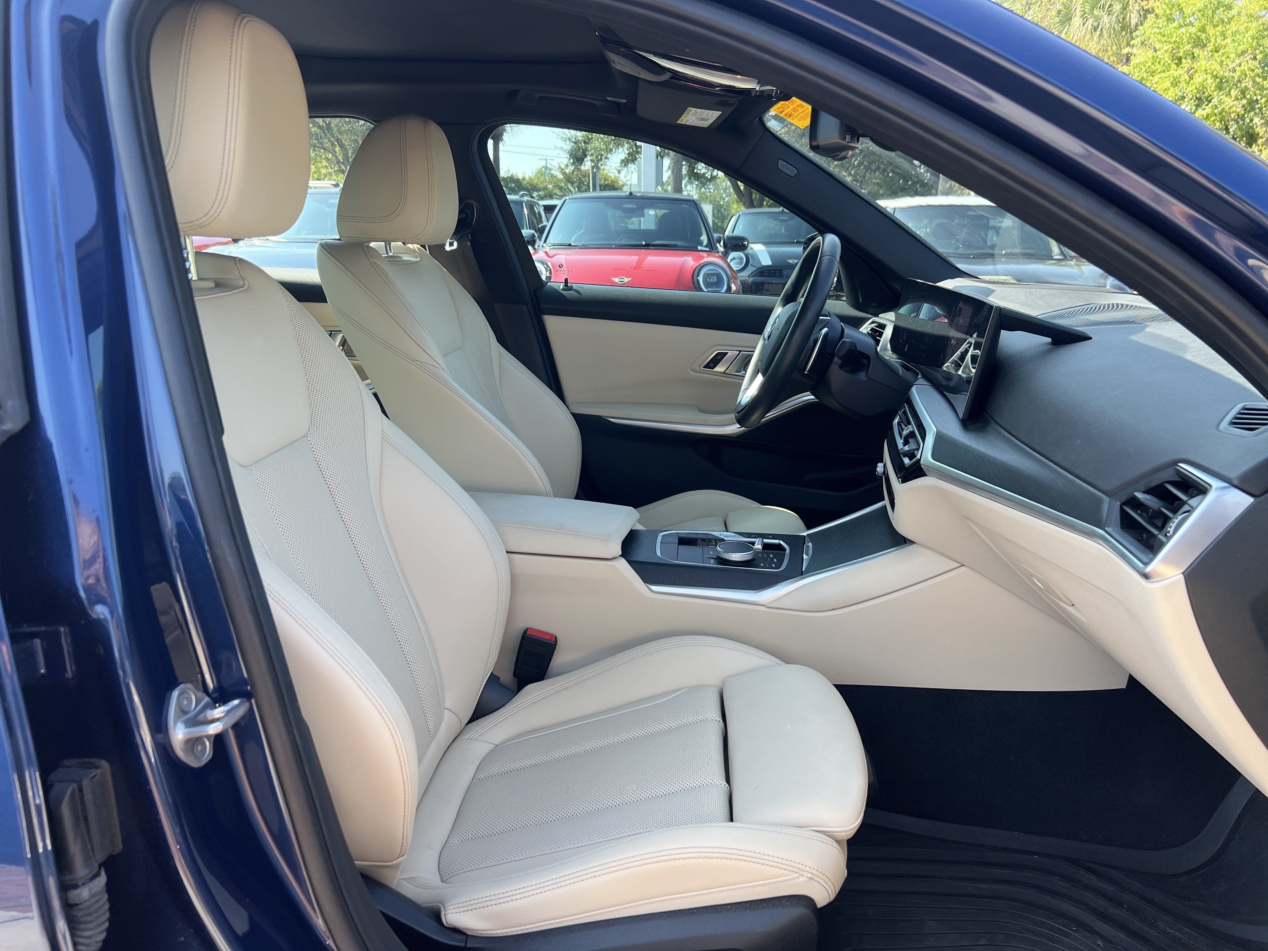 Certified 2023 BMW 330i Sedan w/ Premium Package RWD image 33