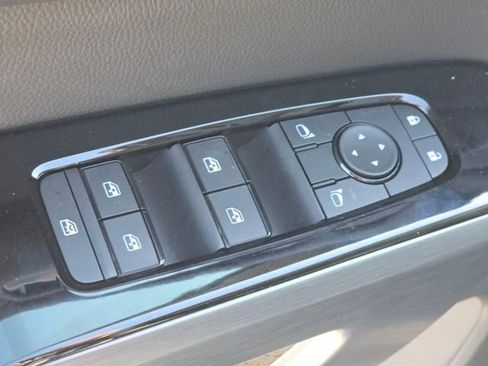 New 2026 Nissan Pathfinder SL image 30