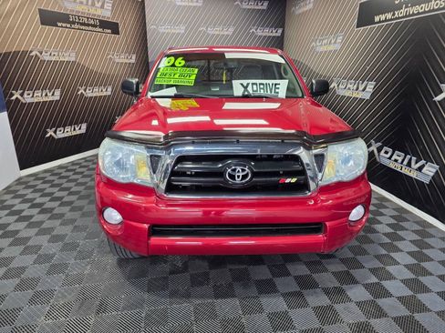 Used 2006 Toyota Tacoma PreRunner RWD image 4