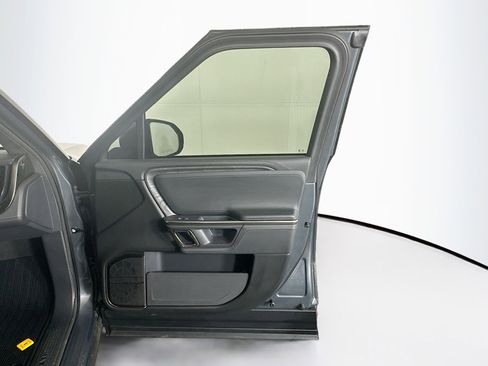 Used 2022 Rivian R1T Adventure image 31