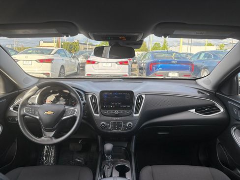 Used 2024 Chevrolet Malibu LT FWD image 34