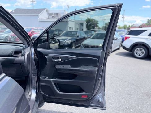 Used 2018 Honda Ridgeline RTL-T image 29