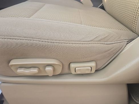 Used 2015 Nissan Titan SV w/ SV Value Truck Package image 11