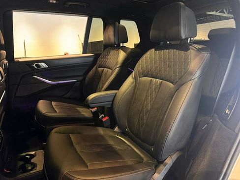 Used 2024 BMW X7 M60i w/ Executive Package AWD/4WD image 21