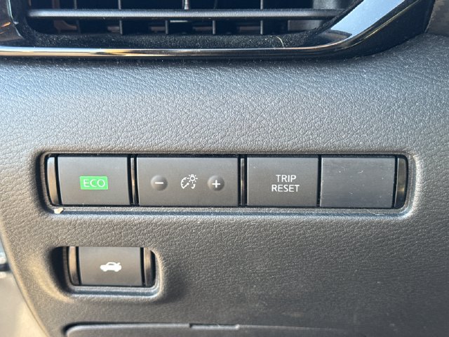 Used 2024 Nissan Sentra SV FWD image 27