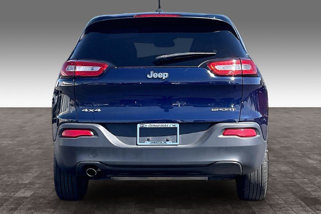 Used 2016 Jeep Cherokee Sport AWD/4WD image 4