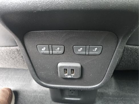 Used 2022 Chevrolet Equinox Premier AWD/4WD image 25