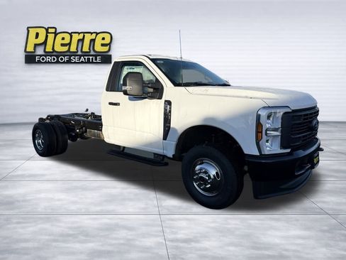 New 2026 Ford F350 XL image 5