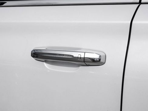 Used 2020 Cadillac Escalade ESV Platinum image 43