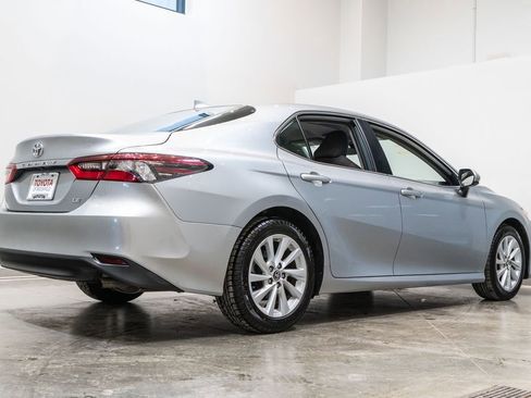 Used 2024 Toyota Camry LE image 9