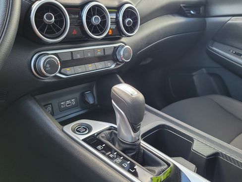 Certified 2024 Nissan Sentra SV FWD image 27