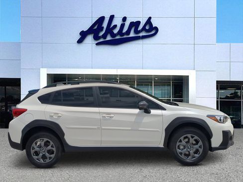 Used 2022 Subaru Crosstrek 2.5i Sport w/ Moonroof Package AWD/4WD image 1