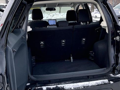 Used 2021 Ford EcoSport SE w/ SE Convenience Package image 26