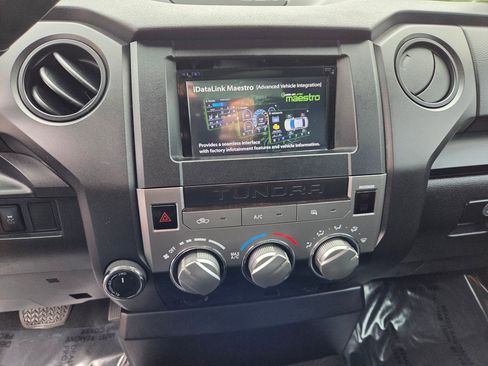 Used 2017 Toyota Tundra SR image 14