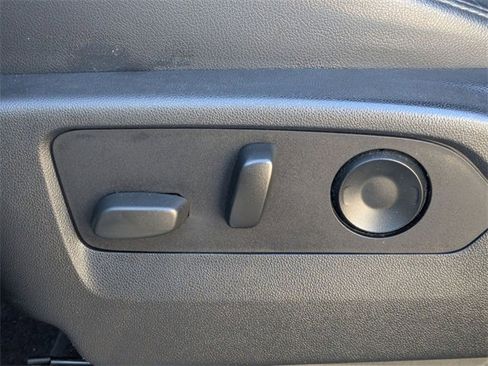 Used 2021 Chevrolet Tahoe LT image 17