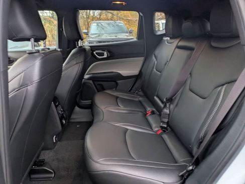 New 2026 Jeep Compass Limited w/ Mopar All Weather Package image 23