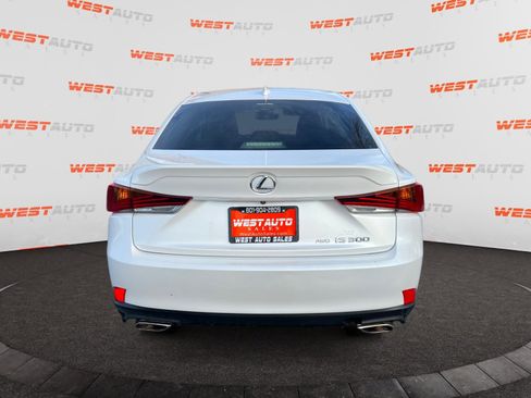 Used 2018 Lexus IS 300 AWD image 4