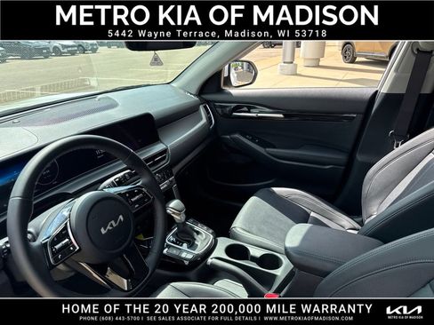 Used 2025 Kia Seltos EX w/ EX Sunroof Package AWD/4WD image 15