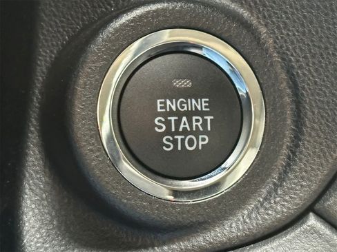 Certified 2025 Subaru Outback Onyx Edition image 25