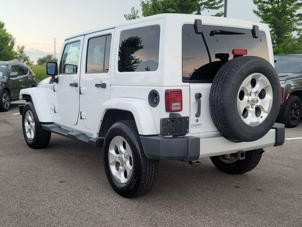 Used 2013 Jeep Wrangler Unlimited Sahara AWD/4WD image 14