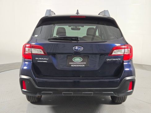 Used 2018 Subaru Outback 2.5i Premium AWD/4WD image 8