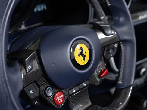 Used 2019 Ferrari Portofino image 31