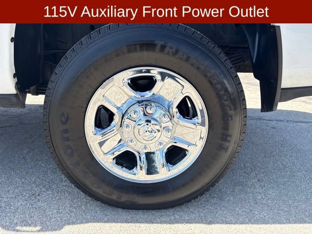 Used 2024 RAM 3500 Tradesman w/ Chrome Appearance Group AWD/4WD image 9