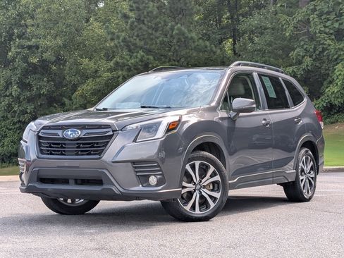 Used 2023 Subaru Forester Limited AWD/4WD image 4