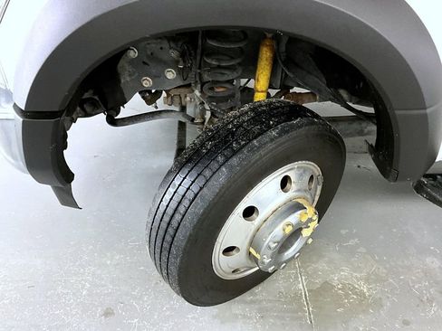 Used 2018 Ford F450 XL w/ Power Equipment Group image 24