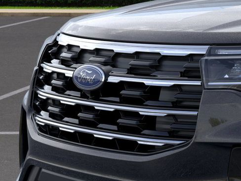 New 2026 Ford Explorer Active w/ Active Comfort Package image 17
