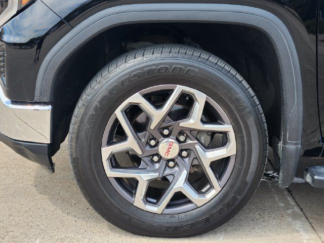 Used 2022 GMC Sierra 1500 SLT AWD/4WD image 10