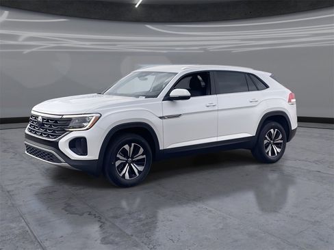New 2026 Volkswagen Atlas Cross Sport SE image 3