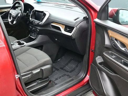 Used 2019 GMC Terrain SLE w/ Driver Convenience Package image 9