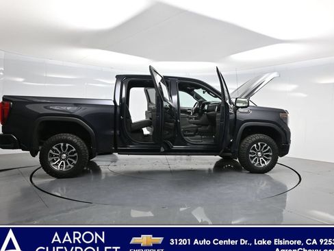 Used 2022 GMC Sierra 1500 AT4 w/ AT4 Premium Package AWD/4WD image 3
