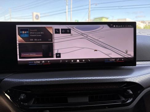 Used 2025 BMW 330i xDrive Sedan AWD/4WD image 11