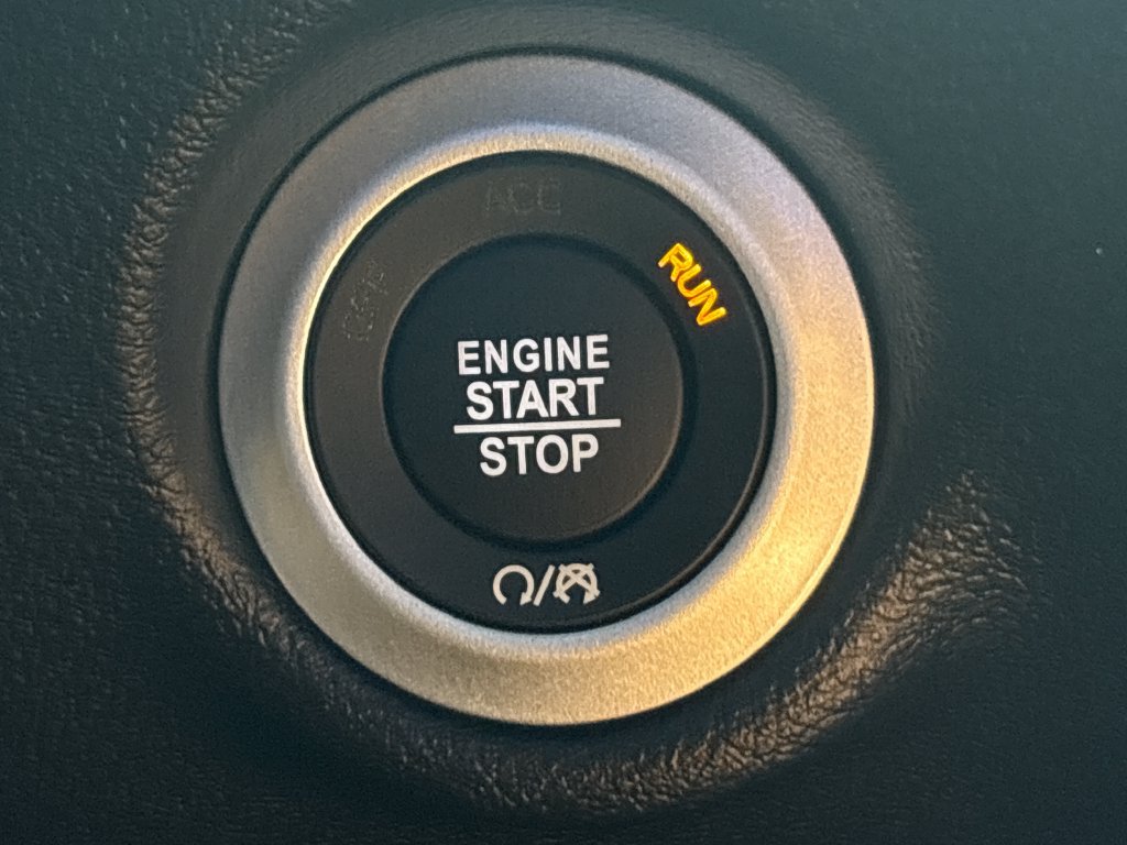 New 2027 Chrysler Pacifica Select FWD image 10