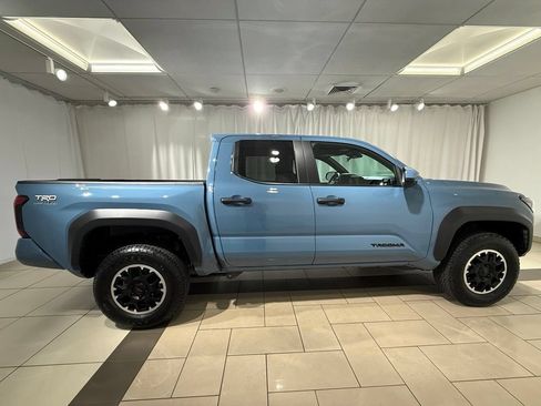 Certified 2026 Toyota Tacoma TRD Off-Road AWD/4WD image 7