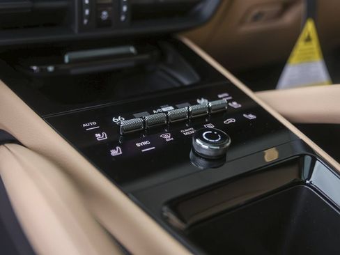 New 2026 Porsche Cayenne AWD/4WD image 27