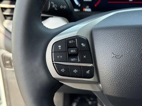 Certified 2025 Ford Explorer Active w/ Active Comfort Package image 10